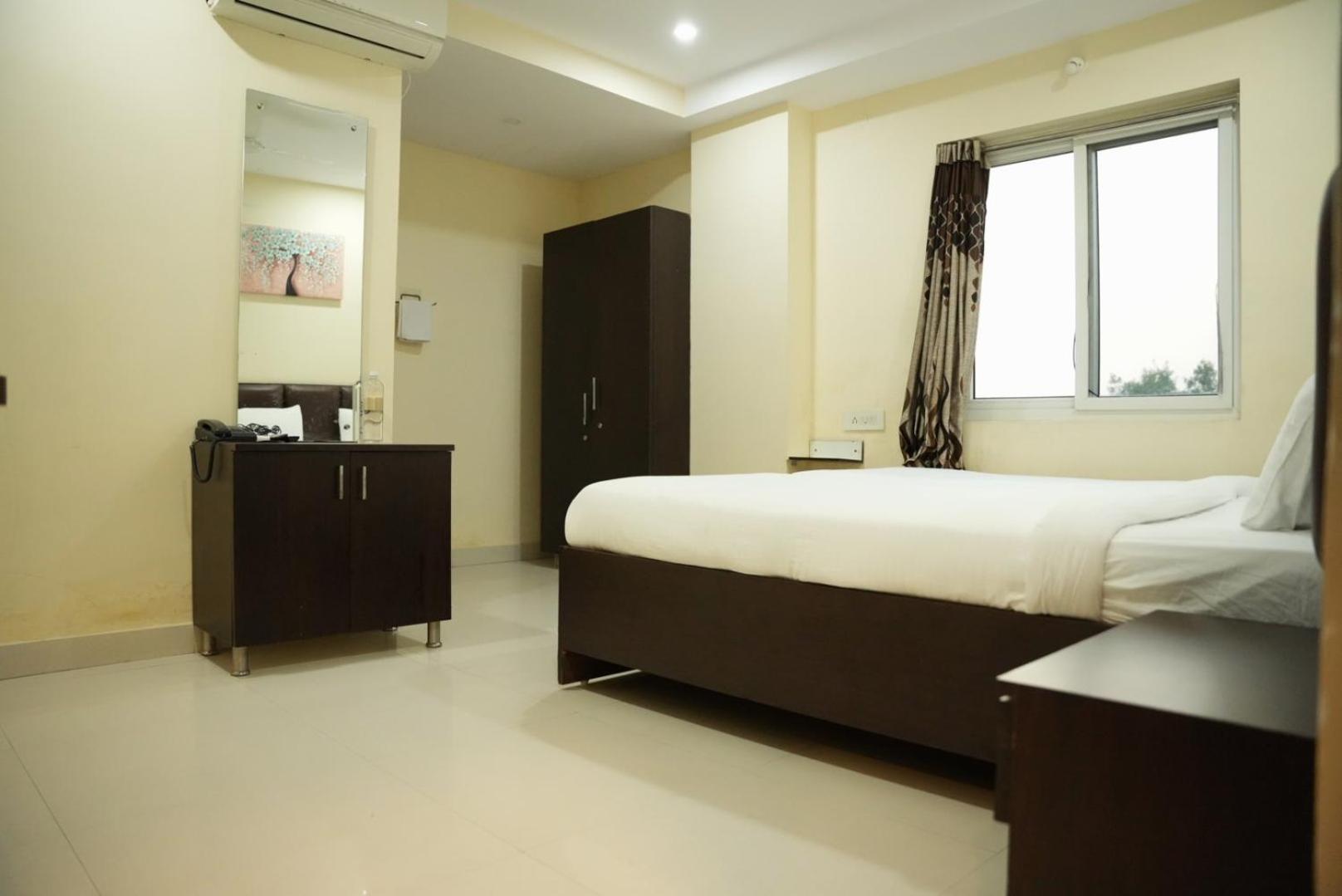 Da Lara Suites Kondapur  Buitenkant foto