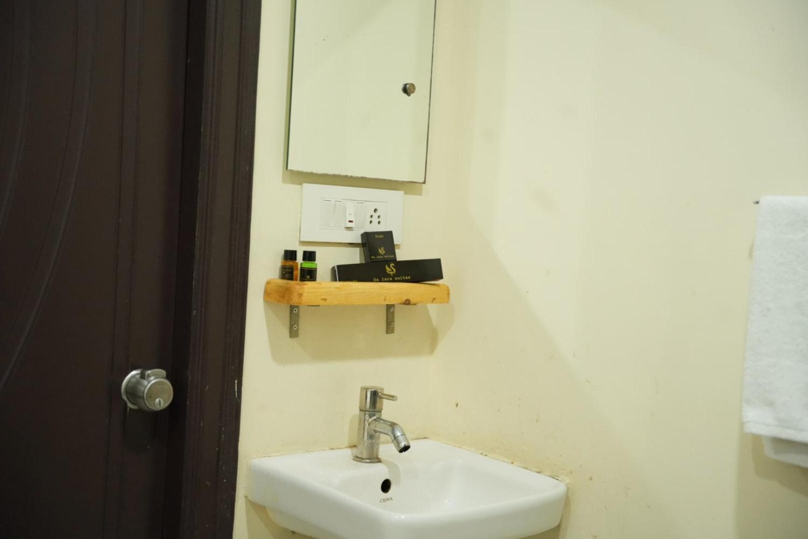 Da Lara Suites Kondapur  Buitenkant foto